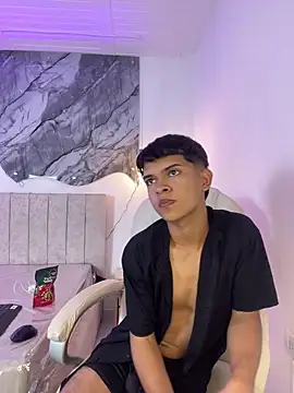 Cristian jo99 online show from October 17, 2025, 4:49 am