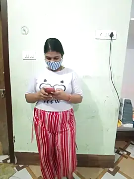 PG girl 12th online show from November 29, 2025, 7:52 am