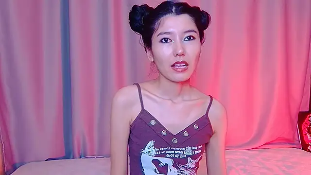 Snapshot of sunarinsun chatting on November 19, 2025, 10:21 pm sunarinsun online show from November 19, 2025, 10:21 pm