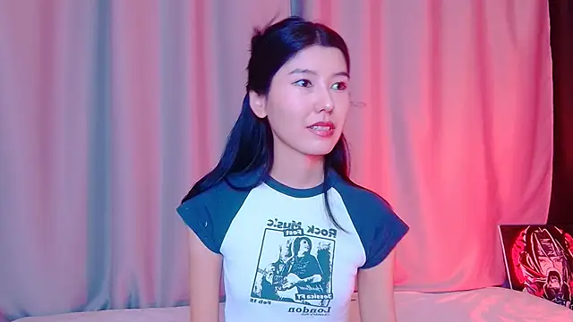 Snapshot of sunarinsun chatting on November 23, 2025, 10:53 pm sunarinsun online show from November 23, 2025, 10:53 pm