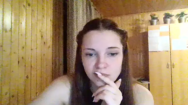 AmeliieLaFleur online show from April 5, 2026, 9:21 pm