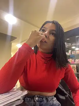 AlyssaRay online show from June 4, 2026, 1:38 pm