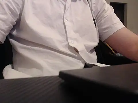 Snapshot of Kasmaldix chatting on October 11, 2025, 5:14 pm Kasmaldix online show from October 11, 2025, 5:14 pm
