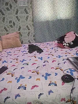 Mini Roy56 online show from October 17, 2025, 2:04 am