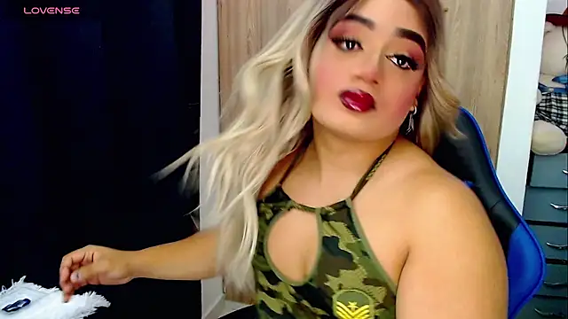 Snapshot of Sofiabigcock22 chatting on January 13, 2026, 11:36 am Sofiabigcock22 online show from January 13, 2026, 11:36 am