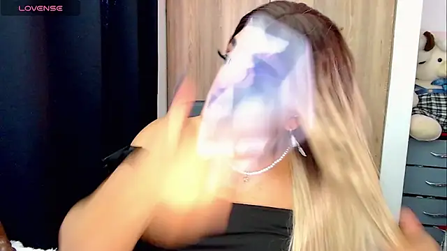 Snapshot of Sofiabigcock22 chatting on January 6, 2026, 6:12 pm Sofiabigcock22 online show from January 6, 2026, 6:12 pm