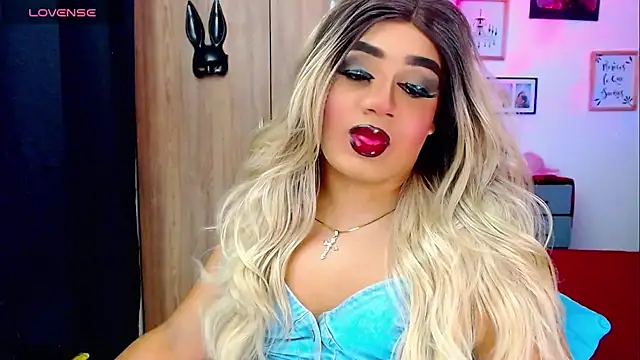 Snapshot of Sofiabigcock22 chatting on December 16, 2025, 3:55 am Sofiabigcock22 online show from December 16, 2025, 3:55 am