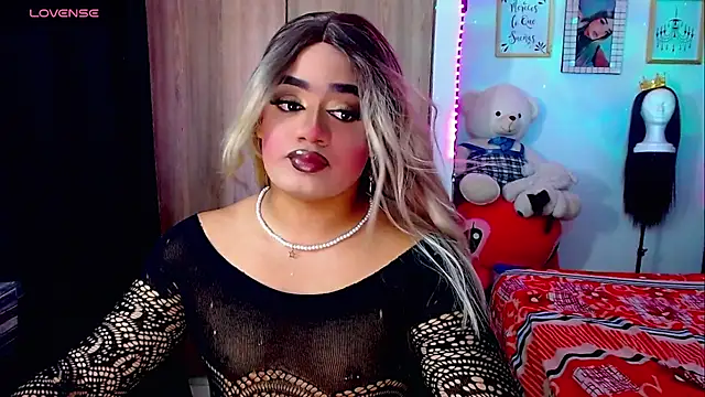 Snapshot of Sofiabigcock22 chatting on February 17, 2026, 12:02 pm Sofiabigcock22 online show from February 17, 2026, 12:02 pm