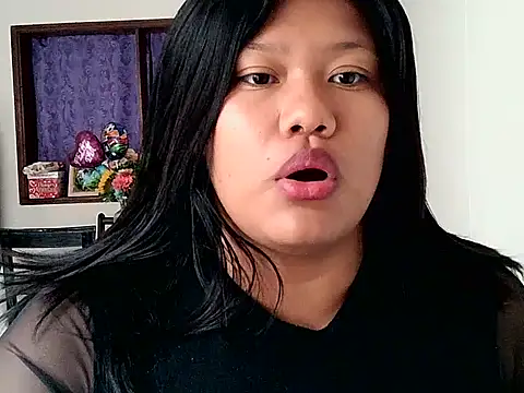 Snapshot of Chloe_Jhons_Rs chatting on October 14, 2025, 6:08 pm Chloe Jhons Rs online show from October 14, 2025, 6:08 pm