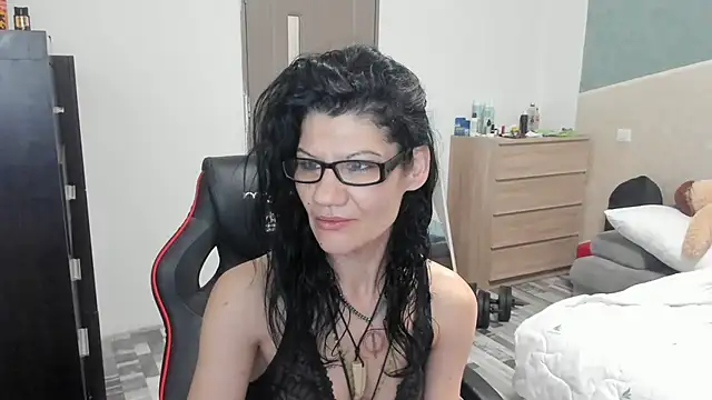 SweetSin40 online show from March 17, 2026, 9:18 pm