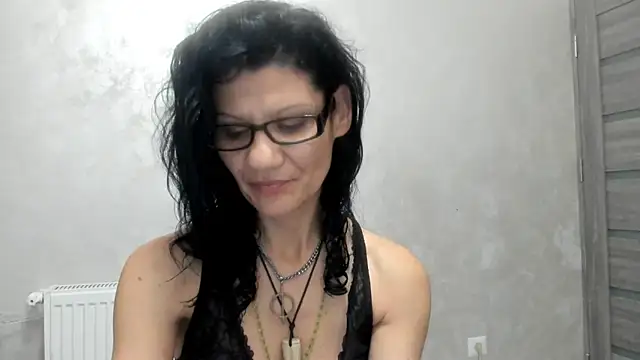 SweetSin40 online show from December 3, 2025, 8:19 pm