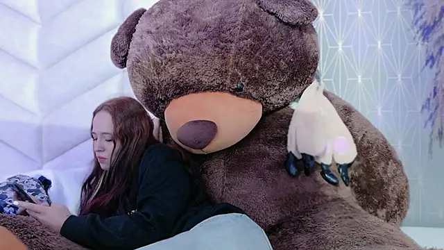 CARO ADAMS1 online show from January 16, 2026, 11:36 am