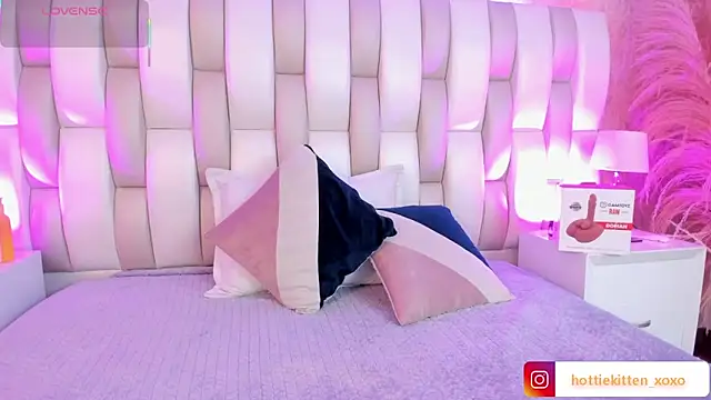 Ari lynn  online show from March 3, 2026, 3:13 am