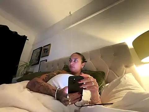 Snapshot of sexygoddessjessy chatting on November 17, 2025, 9:30 pm sexygoddessjessy online show from November 17, 2025, 9:30 pm