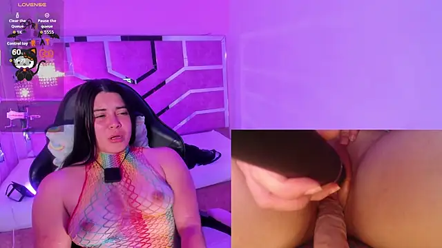 EvaBloom   online show from April 21, 2026, 1:42 am