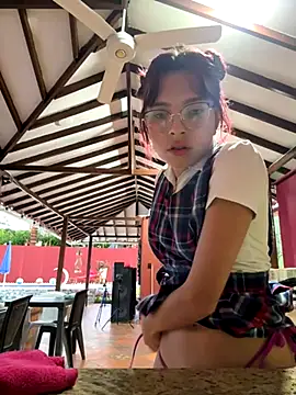 l0lita sweet online show from November 4, 2025, 11:03 am