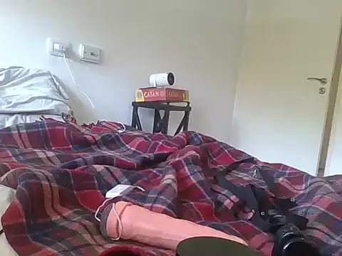 Tinynkinky online show from March 12, 2026, 5:39 pm