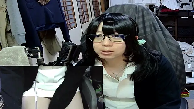 Snapshot of harinyanxxx chatting on February 26, 2026, 3:01 pm harinyanxxx online show from February 26, 2026, 3:01 pm