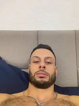 Snapshot of Camaraman05 chatting on October 12, 2025, 6:26 am Camaraman05 online show from October 12, 2025, 6:26 am