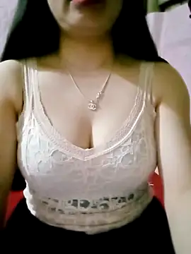 SansanCii online show from December 2, 2025, 12:40 pm