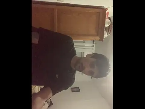 lucky1661 online show from November 9, 2025, 9:52 pm