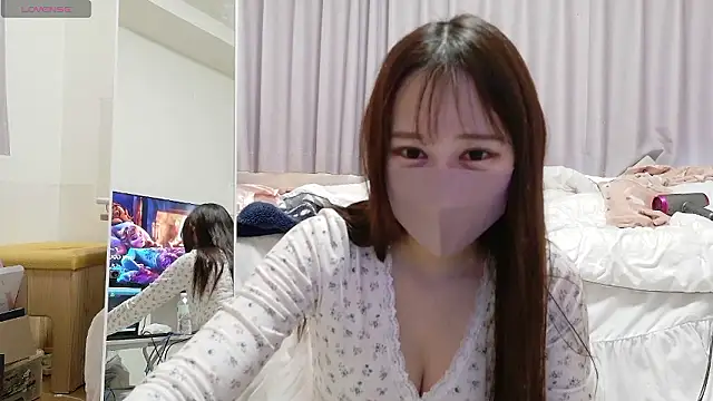 Snapshot of Komomo_ch chatting on March 27, 2026, 5:38 am Komomo ch online show from March 27, 2026, 5:38 am