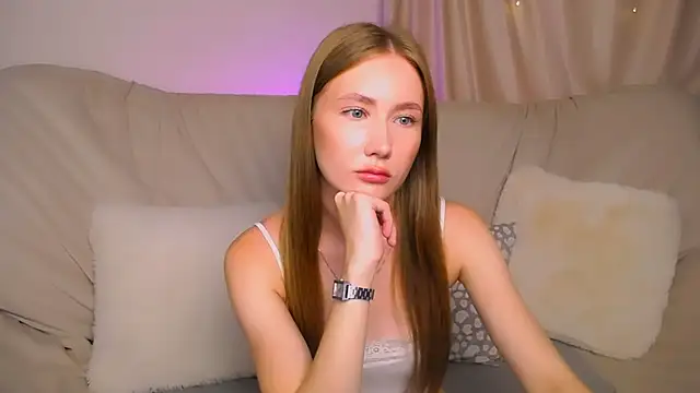 Snapshot of EllyColins chatting on July 18, 2026, 3:15 am EllyColins online show from July 18, 2026, 3:15 am
