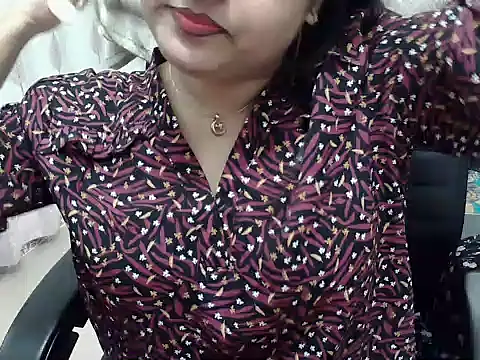 Snapshot of SexyRani2000 chatting on February 2, 2026, 5:12 pm SexyRani2000 online show from February 2, 2026, 5:12 pm