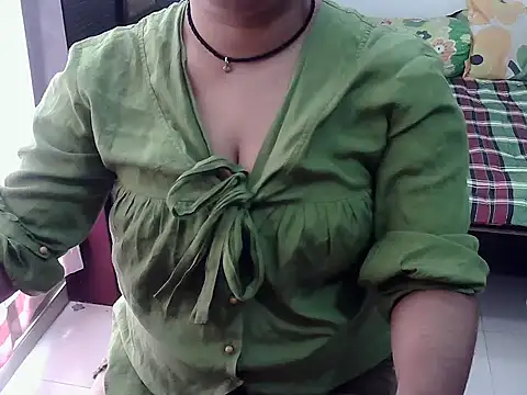 SexyRani2000 online show from November 5, 2025, 5:32 am