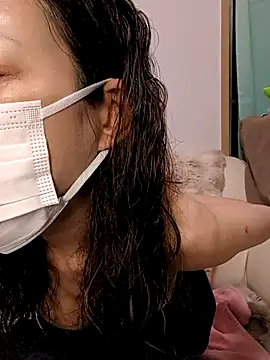 Snapshot of jyuse000ryuse chatting on January 16, 2026, 1:04 pm jyuse000ryuse online show from January 16, 2026, 1:04 pm