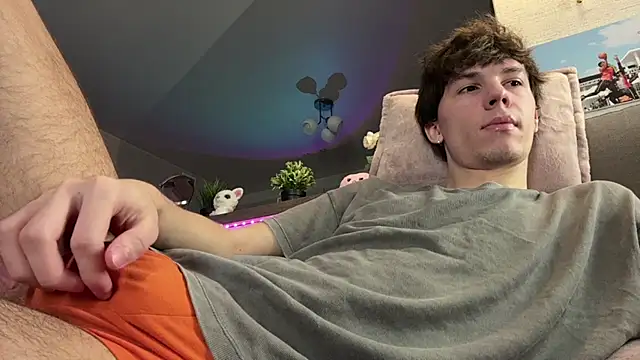 Snapshot of Jeremy1Scott chatting on January 18, 2026, 11:30 pm Jeremy1Scott online show from January 18, 2026, 11:30 pm