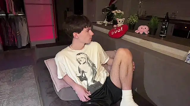 Snapshot of Jeremy1Scott chatting on December 3, 2025, 9:36 pm Jeremy1Scott online show from December 3, 2025, 9:36 pm