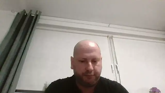 Couplemanxt1986 online show from October 20, 2025, 10:21 pm
