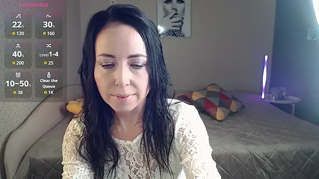 Snapshot of beautiful_moon3 chatting on May 10, 2026, 2:52 pm beautiful moon3 online show from May 10, 2026, 2:52 pm