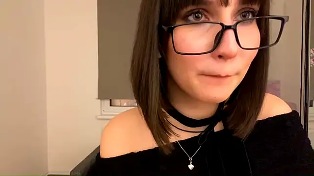 Snapshot of nikabloom chatting on November 28, 2025, 5:35 pm nikabloom online show from November 28, 2025, 5:35 pm