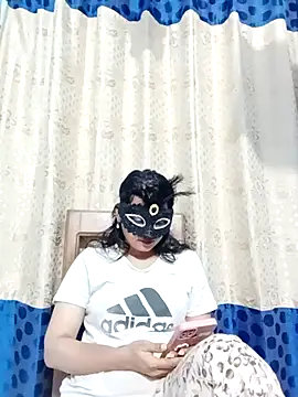 Hot Baby250 online show from April 11, 2026, 2:21 pm