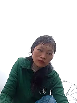 siusiu-00 online show from November 1, 2025, 1:45 am