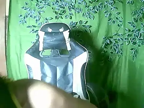 Manddeexx online show from November 17, 2025, 3:10 am