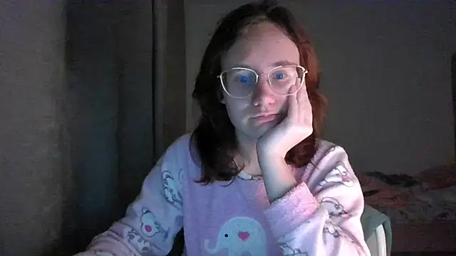 LuckySLove online show from January 9, 2026, 9:22 pm