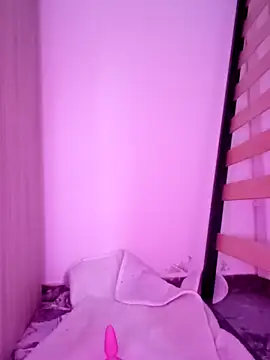 Snapshot of Cucco25 chatting on November 26, 2025, 8:03 am Cucco25 online show from November 26, 2025, 8:03 am