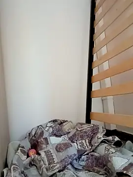 Snapshot of Cucco25 chatting on November 12, 2025, 8:18 am Cucco25 online show from November 12, 2025, 8:18 am