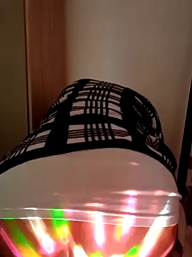 Snapshot of Cucco25 chatting on November 27, 2025, 1:00 pm Cucco25 online show from November 27, 2025, 1:00 pm