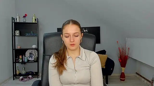 AnneWilsonn online show from March 5, 2026, 4:31 am