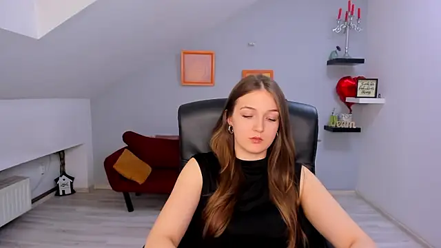 AnneWilsonn online show from March 24, 2026, 12:16 pm