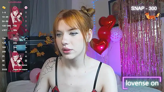 Snapshot of MeganNewCat chatting on February 14, 2026, 9:15 pm MeganNewCat online show from February 14, 2026, 9:15 pm