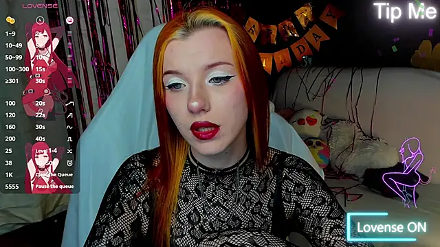 Snapshot of MeganNewCat chatting on June 15, 2026, 7:57 pm MeganNewCat online show from June 15, 2026, 7:57 pm