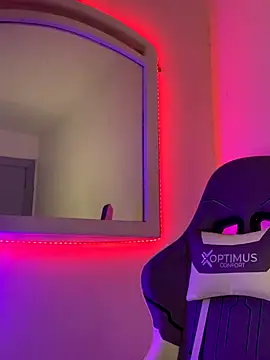 La-Gatiita-trans online show from November 11, 2025, 2:28 am