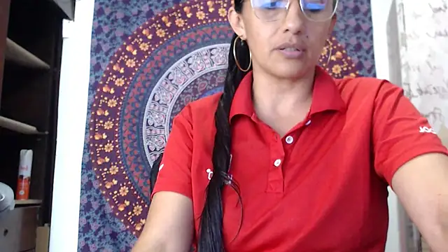 Lucyy Naugthy online show from February 7, 2026, 1:46 am