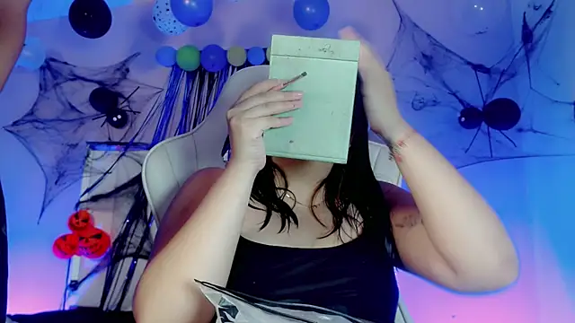 Snapshot of Yankeeandisa chatting on October 21, 2025, 3:28 am Yankeeandisa online show from October 21, 2025, 3:28 am