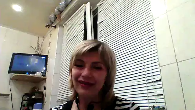 Lia Ray online show from October 17, 2025, 7:37 pm